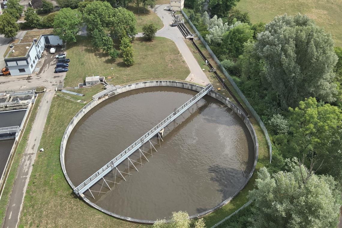 Kläranlage Neuschöntal wird ab 2025 saniert Die Kläranlage in Backnang-Neuschöntal ist nicht mehr auf dem Stand der heutigen Technik. Die Sanierung wird die Stadt viele Millionen Euro kosten. Archivfoto: Alexander Becher