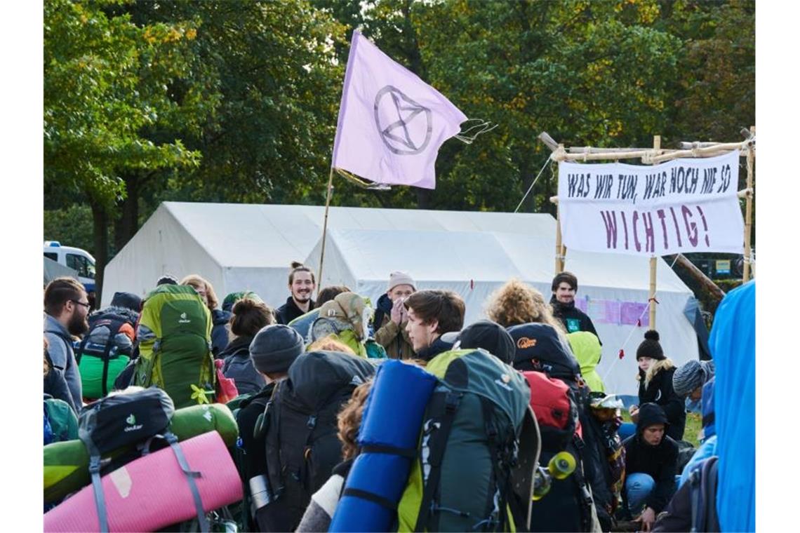 Die Klimaaktivisten von Extinction Rebellion rüsten sich für ihre bislang größten Proteste. Foto: Annette Riedl/dpa