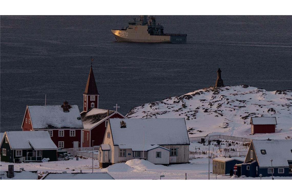 Die Königlich Dänische Marine patrouilliert in der Nähe von Nuuk. (Archivbild)