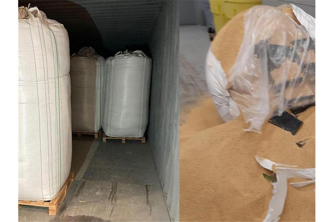 Rekordmenge Kokain im Hafen von Rotterdam sichergestellt Die Kombo zeigt mit Soja gefüllte Säcke in einem Container (l) und Kokain-Päckchen, die in einem Sack mit Soja zu sehen sind. Foto: Openbaar Ministerie/dpa