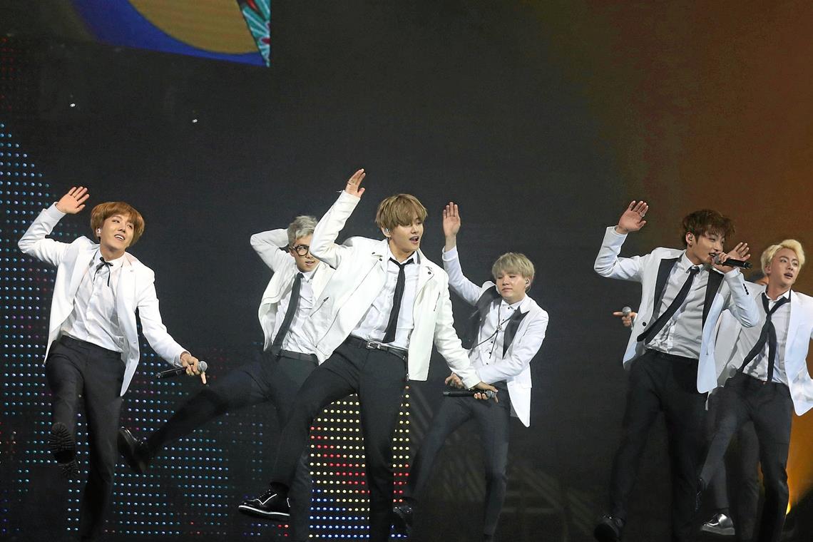 Die koreanische Boyband BTS ist bei vielen Jugendlichen angesagt. Foto: Korea.net / Wikimedia Commons