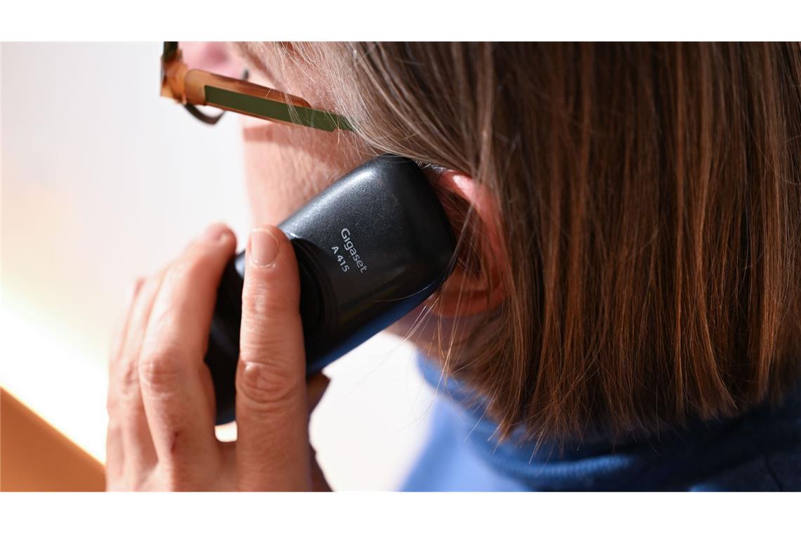 Die Kriminellen hatten die Frau am Mittwoch zunächst angerufen und vor angeblichen Einbrüchen in ihrer Nachbarschaft gewarnt. (Symbolbild)