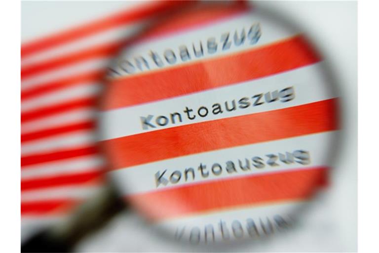 Die Krise führt bei vielen Menschen in Europa dazu, dass sie mehr Geld sparen. Foto: Franziska Gabbert/dpa-tmn