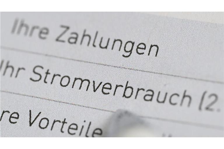 Die Kritik am Beschluss der Bundesregierung, die Stromsteuer nicht für alle Bürger und kleine Firmen zu senken, sorgt für Verärgerung.