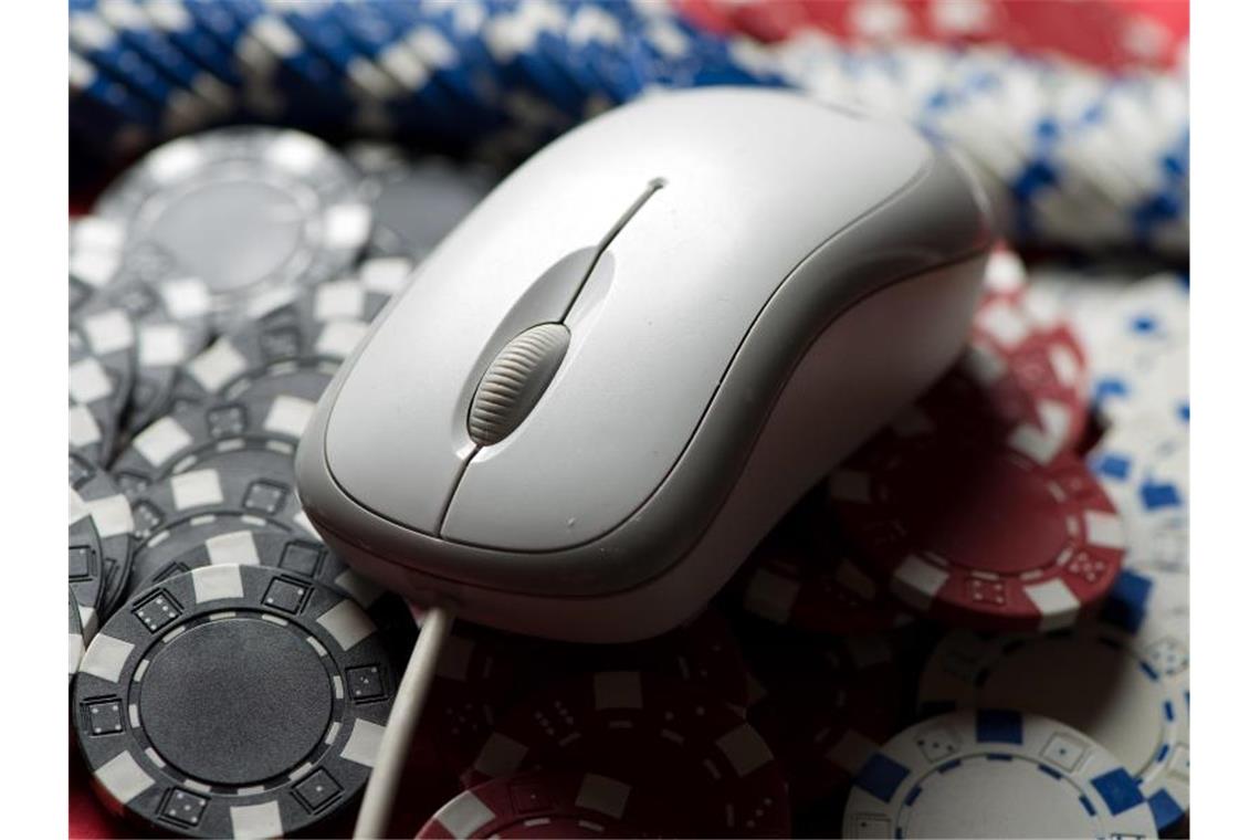 Online-Zocken künftig erlaubt - Länder machen Weg frei Die Länder ringen seit langem um eine Neuregelung des deutschen Glücksspielmarktes. Foto: picture alliance / dpa
