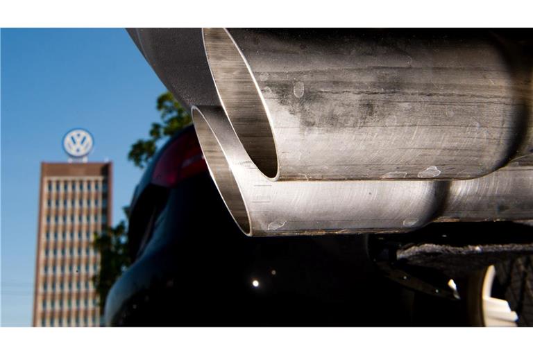 Die Länderchefs von Bayern und Niedersachsen fordern eine Lockerung des ab 2035 geplanten Verbots der Neuzulassung von Autos mit Verbrennungsmotor. (Symbolbild)