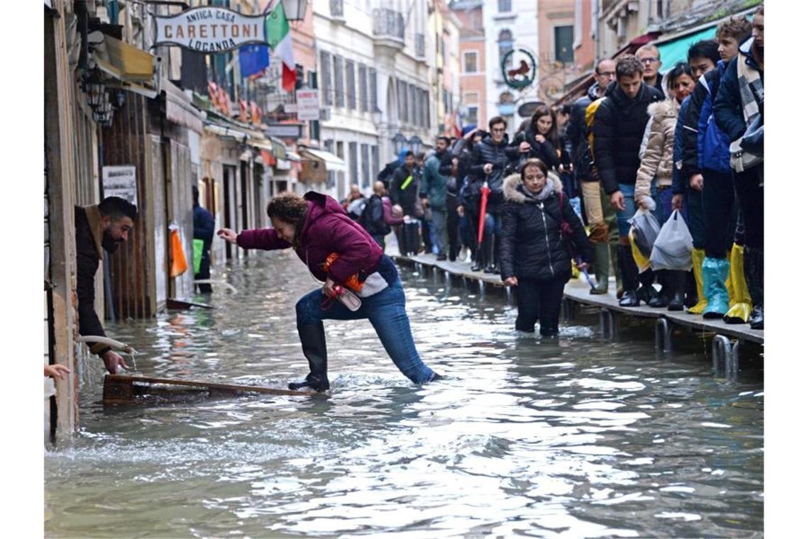 Venedig rüstet sich für neue Hochwasser