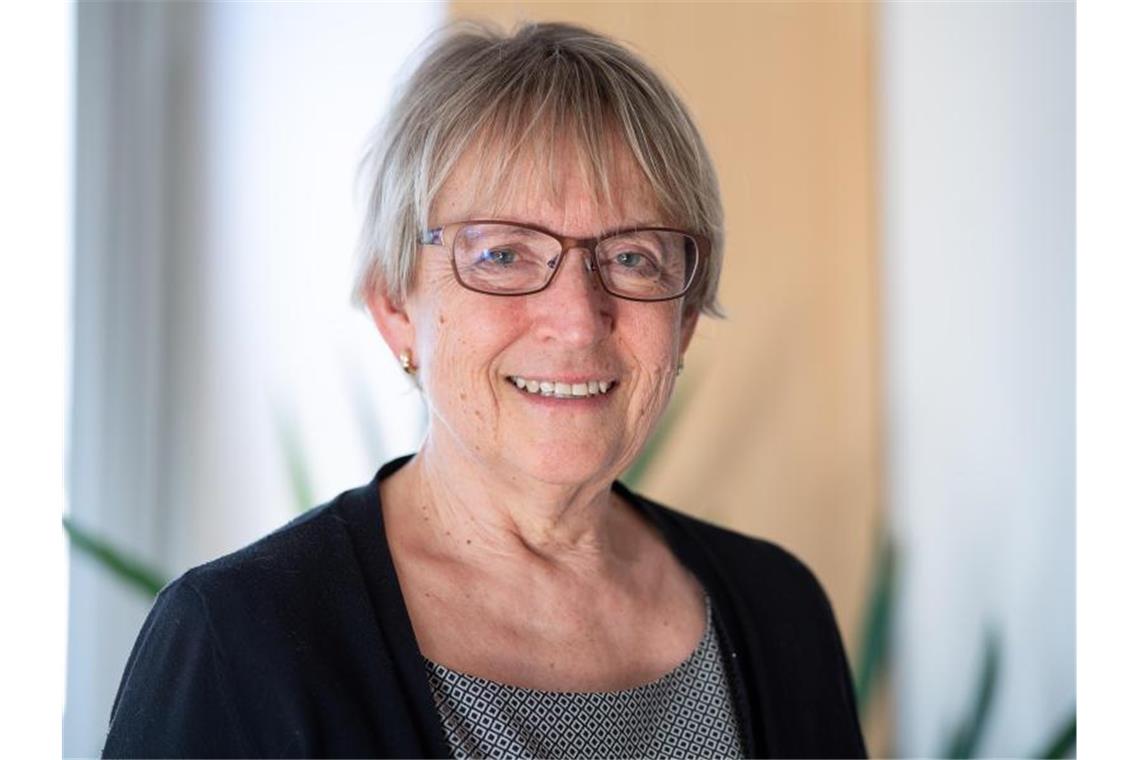 BUND-Landeschefin Dahlbender verabschiedet Die langjährige BUND-Landesvorsitzende Brigitte Dahlbender steht in der Geschäftsstelle des Umweltverbands Nabu. Foto: Sebastian Gollnow/dpa/Archivbild
