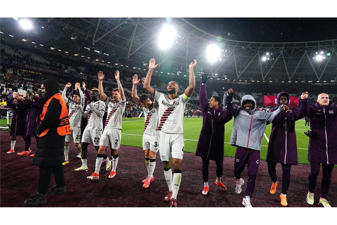 Die Last-Minute-Könige von Bayer Leverkusen haben erneut spät eine Niederlage abgewendet und sind mit einem Rekord ins Halbfinale der Europa League eingezogen. Mit dem 44. ungeschlagenen Spiel in Serie hat man Juventus Turin als Europarekordler abgelöst.