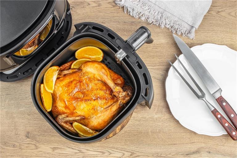 Die laut Stiftung Warentest besten Airfryer sind aktuell im Angebot. (Symbolbild)