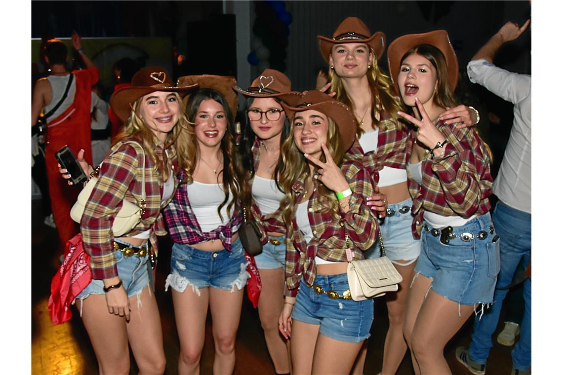 Die legendäre Blau-Weiß-Party des TV Sulzbach/Murr in der Festhalle. Eine ausgel...