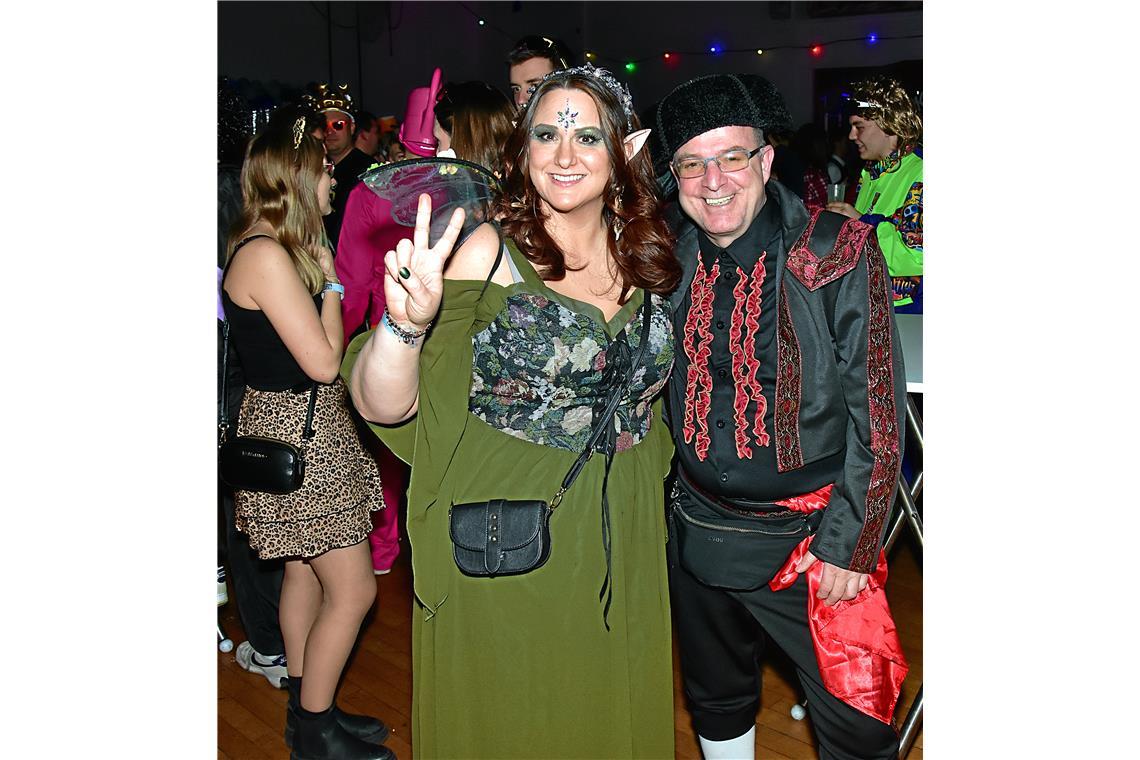 Die legendäre Blau-Weiß-Party des TV Sulzbach/Murr in der Festhalle. Eine ausgel...