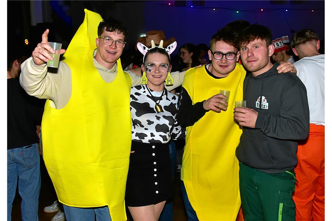 Die legendäre Blau-Weiß-Party des TV Sulzbach/Murr in der Festhalle. Eine ausgel...