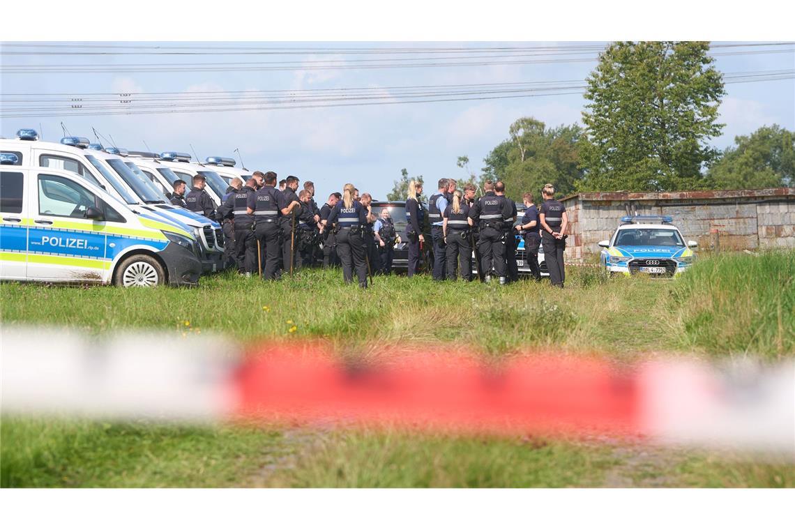 Dreifachmord im Westerwald: Was wir wissen – und was nicht Die Leiche wurde am Dienstagnachmittag gefunden.