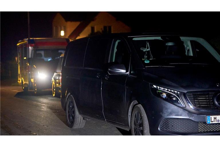 Die Leichen wurden noch in der Nacht abtransportiert, nun muss die Todesursache geklärt werden.