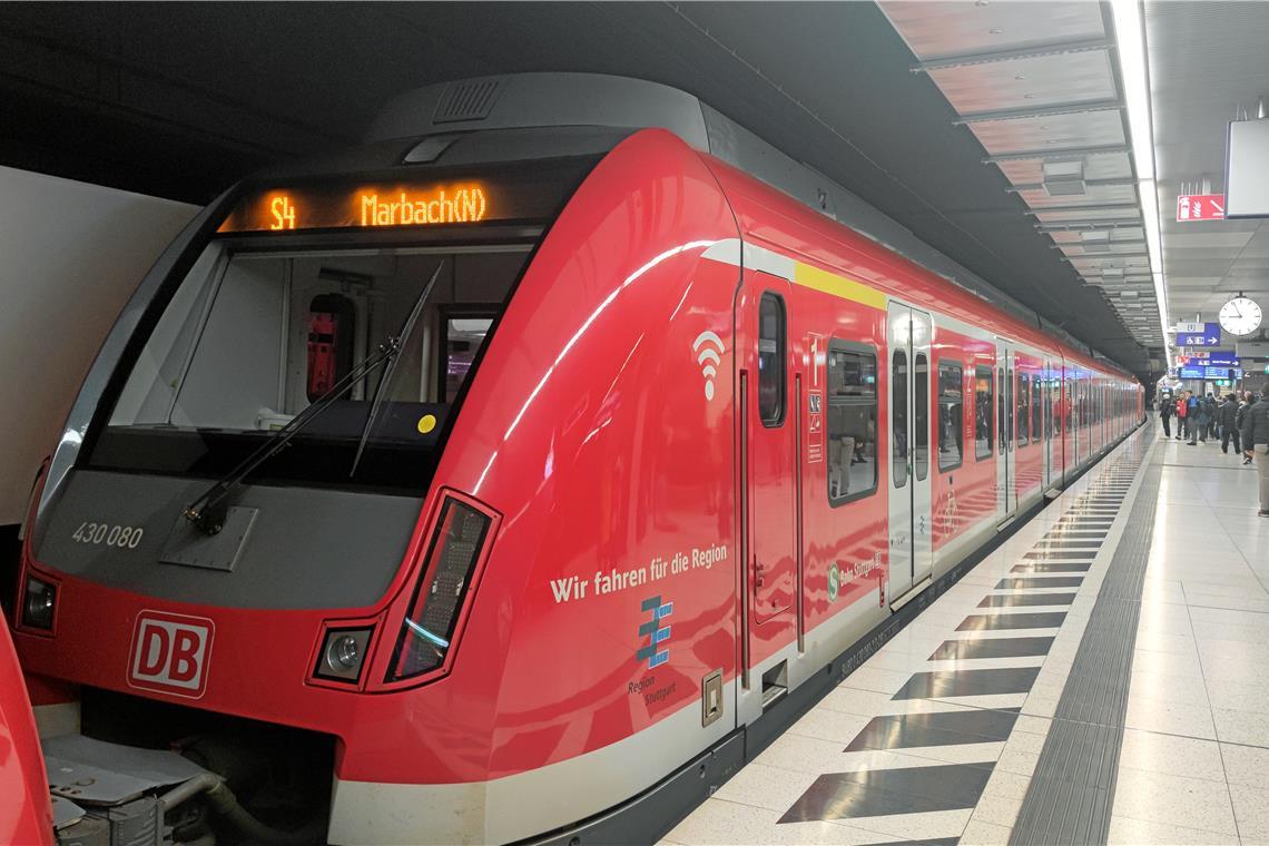 VVS-Fahrgastbeirätinnen: „S4 darf nicht auf dem Abstellgleis stehen“ Die Linie S4 ist den beiden Kirchbergerinnen ein großes Anliegen, aktuell verkehrt sie nur zwischen Stuttgart und Marbach. Foto: Daniela Wahl