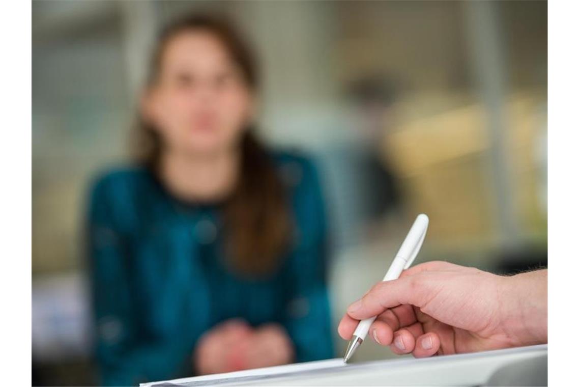 Lohnlücke in EU zwischen Männern und Frauen noch bis 2104 Die Lohnlücke in der EU zwischen Männern und Frauen könnte ohne Gegensteuern noch bis 2104 halten. Foto: picture alliance / Silas Stein/dpa