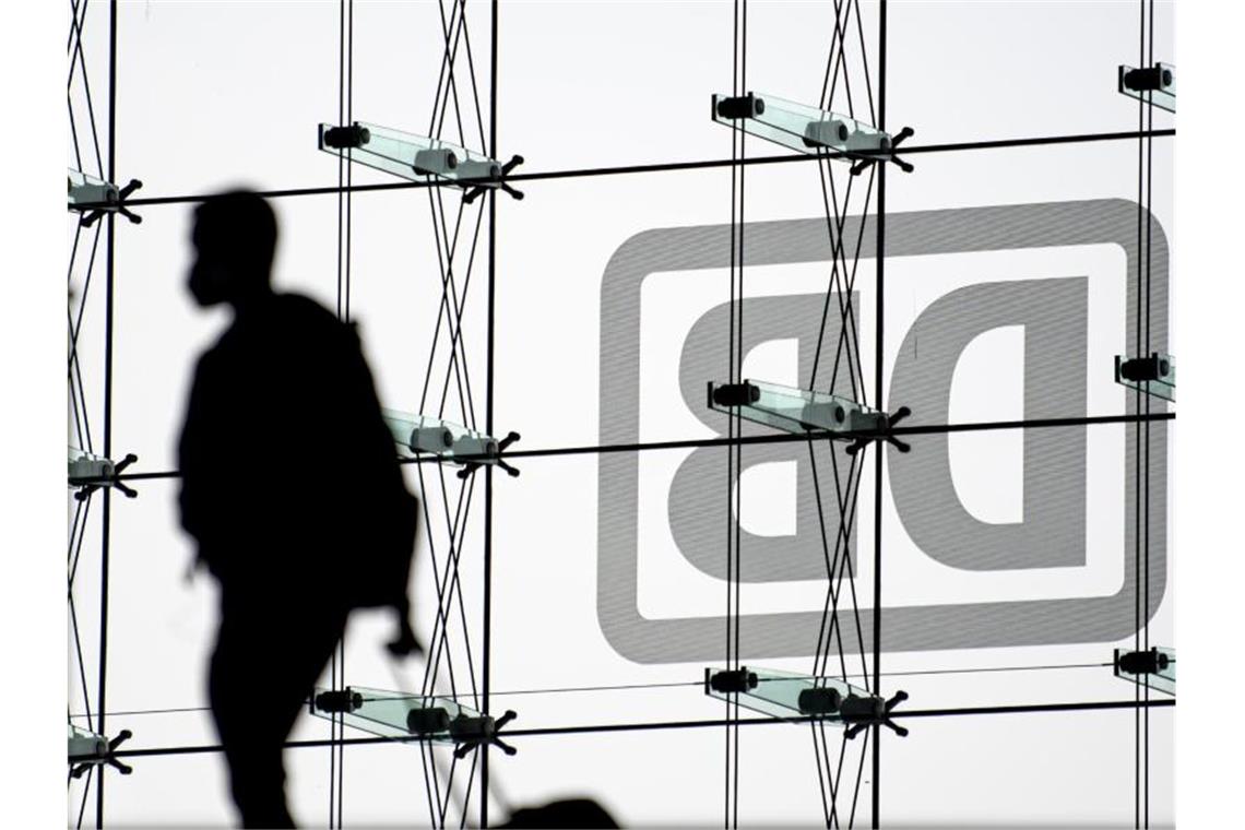 Lokführerstreiks dauern an Die Lokführergewerkschaft GDL hat ihre Mitglieder zum Streik bei der Deutschen Bahn aufgerufen. Foto: Fabian Sommer/dpa