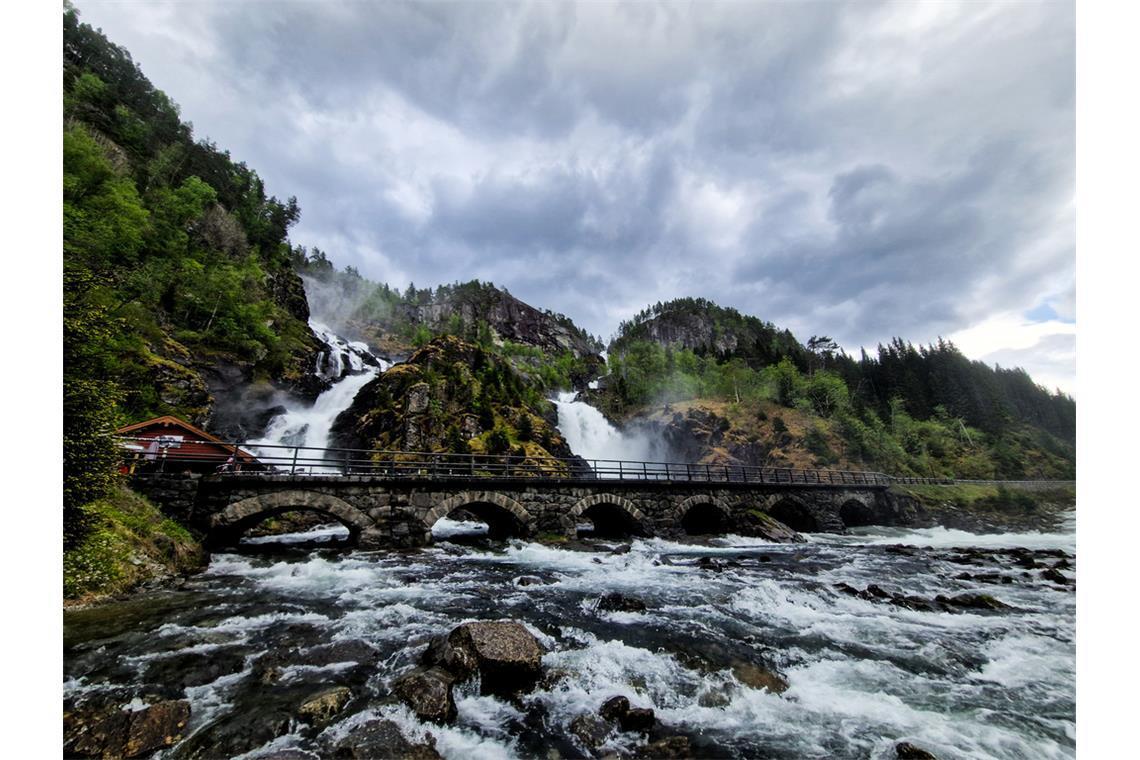 Die Macht der Naturgewalten konnte Anastasia in Norwegen beobachten. Zwischen mo...