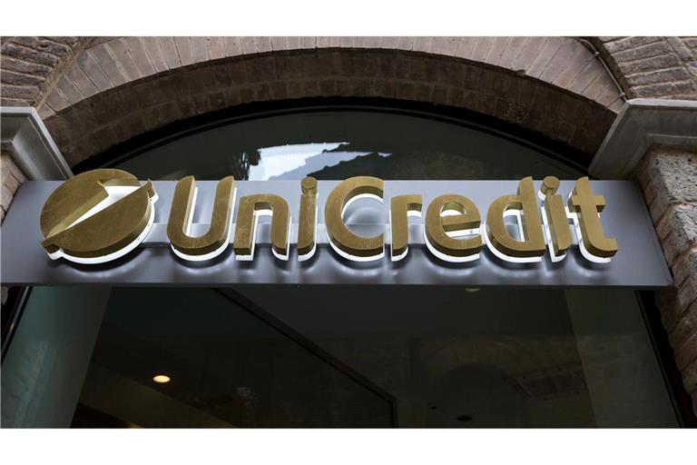 Die Mailänder Großbank Unicredit kürzt bei IT-Diensten in Deutschland.