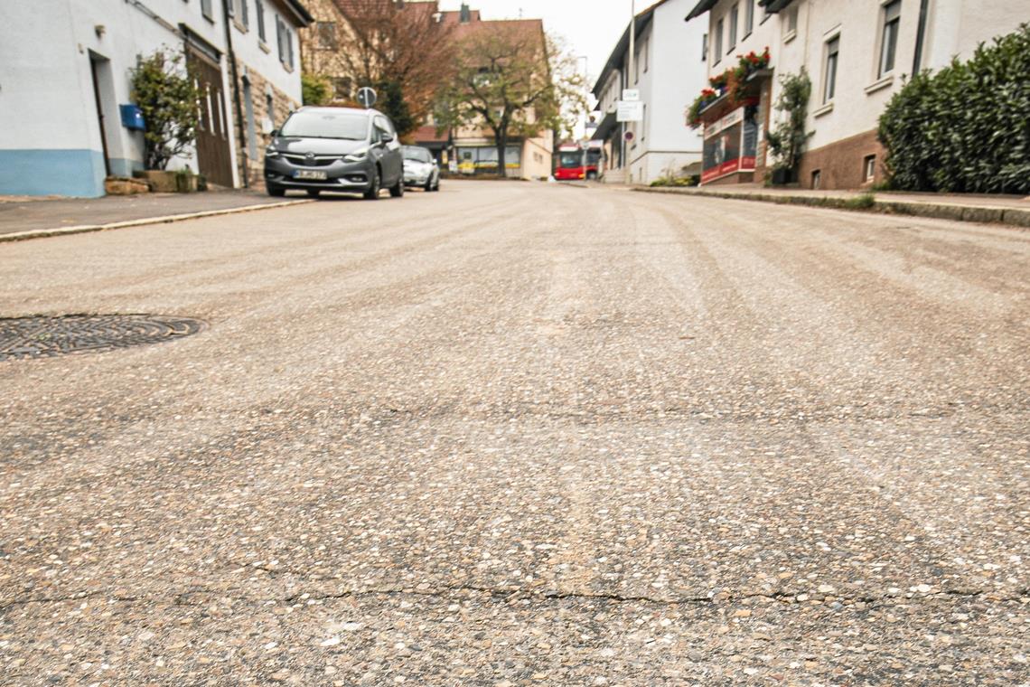 Die marode Ortsdurchfahrt Kirchberg soll von Grund auf saniert werden .Foto: A. Becher