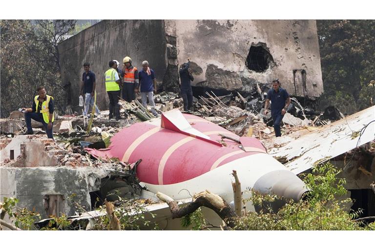 Die Maschine von Air India war am 12. Juni unmittelbar nach dem Start in ein Wohngebiet im westindischen Ahmedabad gestürzt.