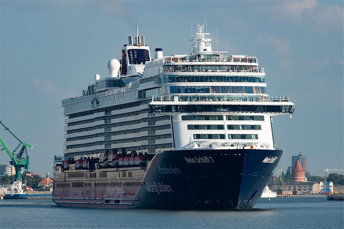 Die "Mein Schiff 5" der Reederei TUI Cruises steckt im Persischen Golf fest und ihre letzte Positionsmeldung liegt Wochen zurück. Das sagt TUI-Cruise zur aktuellen Lage des Schiffs.