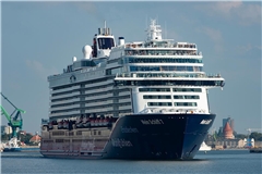 Die "Mein Schiff 5" der Reederei TUI Cruises steckt im Persischen Golf fest und ihre letzte Positionsmeldung liegt Wochen zurück. Das sagt TUI-Cruise zur aktuellen Lage des Schiffs.