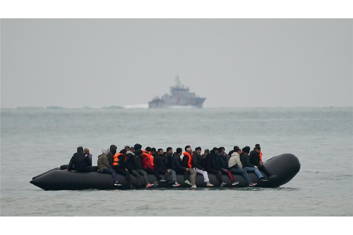 Die Migration in kleinen Booten über den Ärmelkanal ist ein Reizthema in Großbritannien.  (Archivbild)