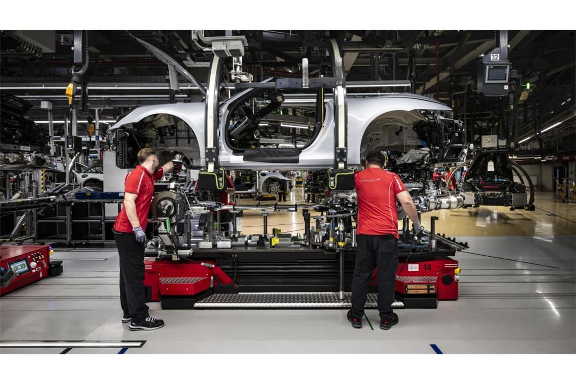 Die Mitarbeiter in der Porsche-Produktion in Stuttgart-Zuffenhausen könnten von einem neuen Modell profitieren.