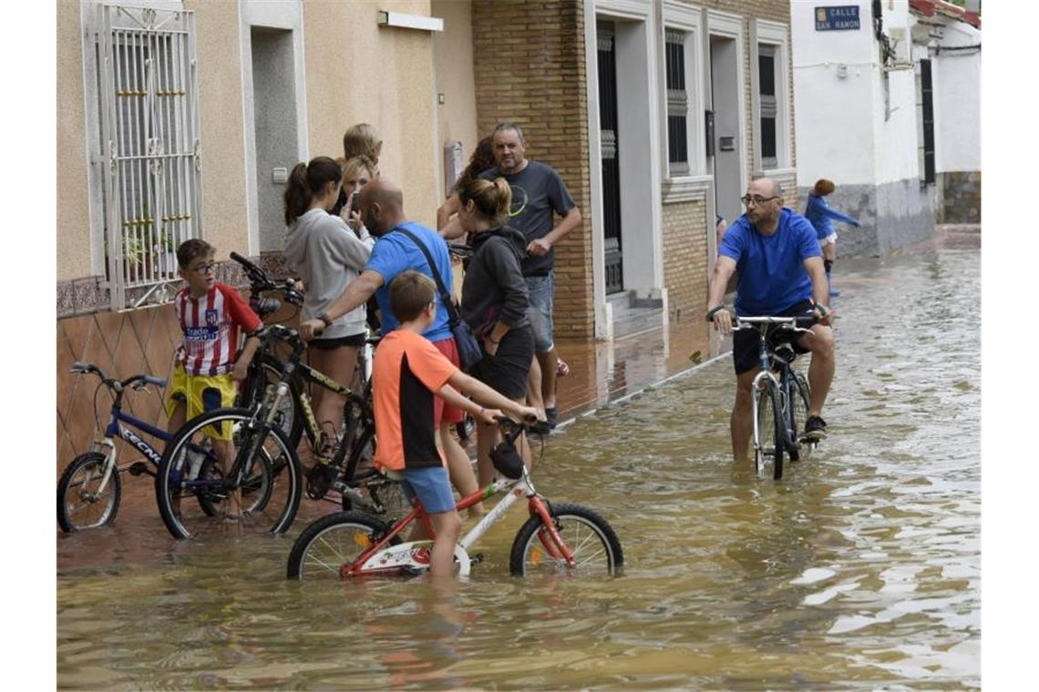 Die Mittelmeerküste Spaniens ist von den schwersten Herbstunwettern der vergangenen drei Jahrzehnte getroffen worden. Foto: Alfonso Duran/AP