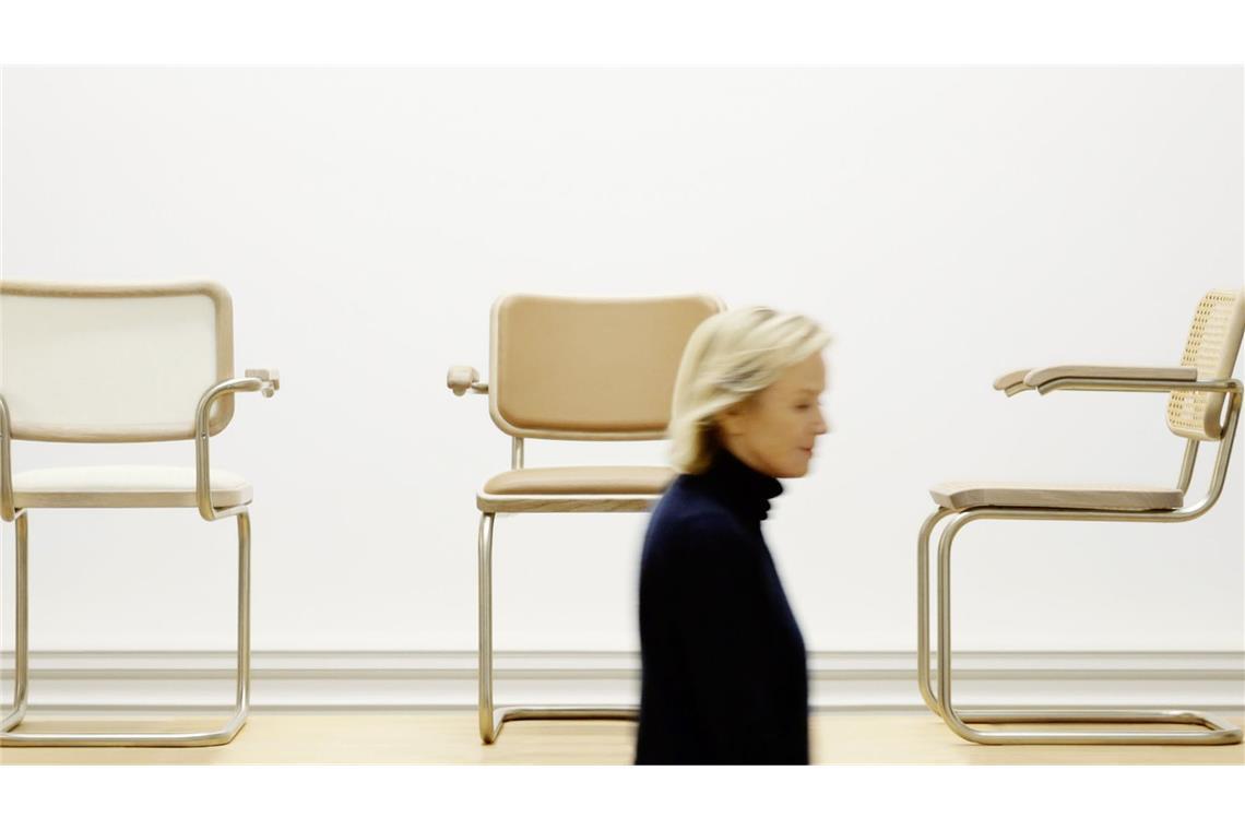 Was die Trends der Mailänder Möbelmesse über uns aussagen Die Modedesignerin Jil Sander hat für Thonet eine Ikone des Bauhaus neu interpretiert: den „S64“ von Marcel Breuer.