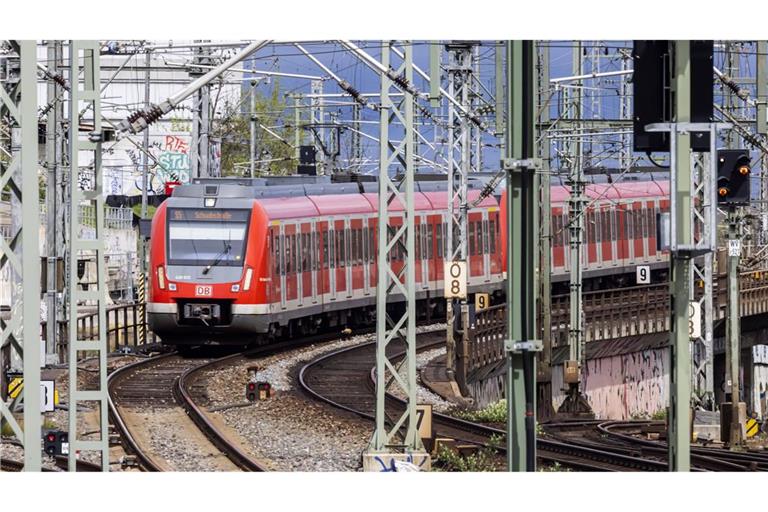 Die Modernisierung der Stuttgarter Bahnstrecken geht weiter.