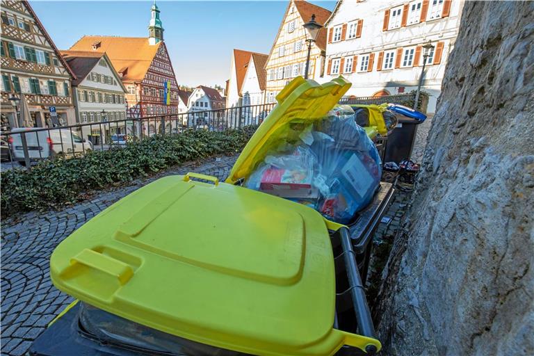 Die Müllgebühren im Rems-Murr-Kreis sollen ab 2026 um nahezu 20 Prozent steigen. Archivfoto: Alexander Becher