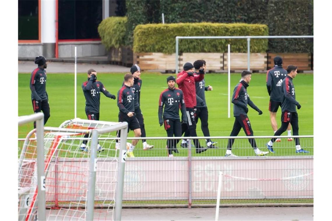 Nagelsmann trotzt Bayerns Corona-Not: „Total reizvoll“ Die Münchner Spieler beim Abschlusstraining zum Rückrundenauftakt. Foto: Ulrich Gamel/kolbert-press/dpa