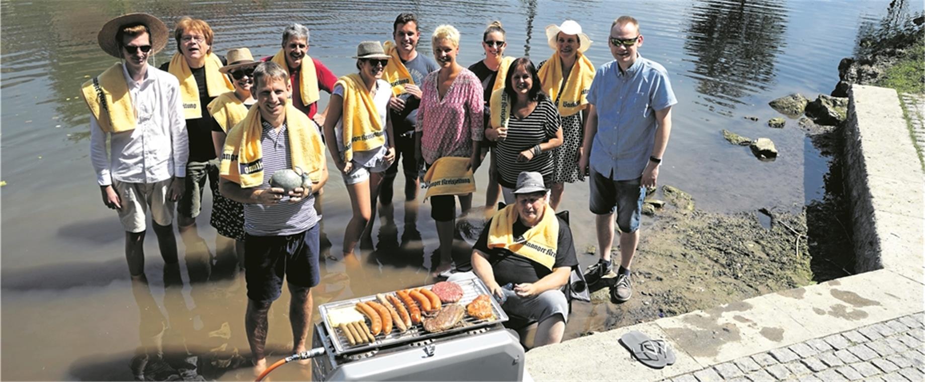 Die Murr vor der Haustür ist Einladung genug: Die Redaktion der Backnanger Kreiszeitung kühlte sich bei der Kaltwasser-Grillchallenge in der Mittagspause ab. Foto: privat