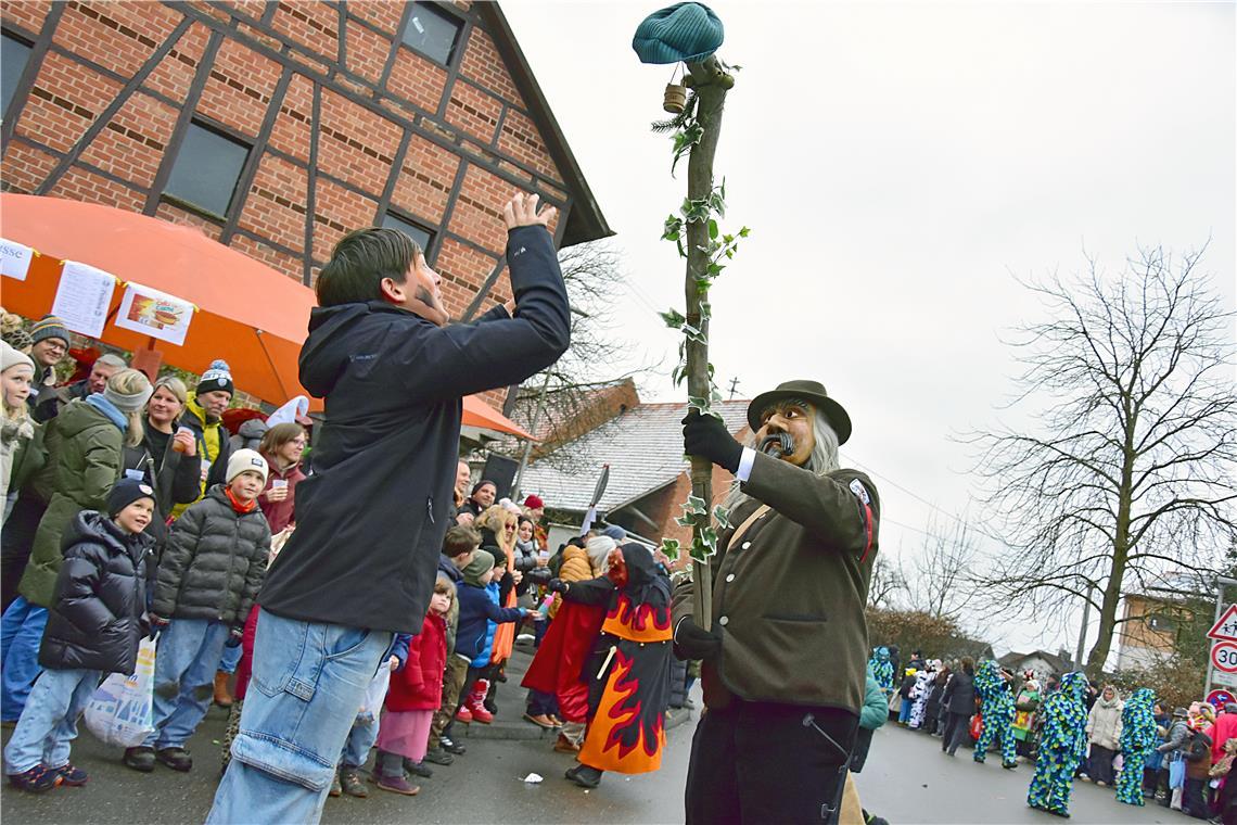 Die Murreder Henderwälder verfrachten ergaunerte Beute in unerreichbare Höhen.