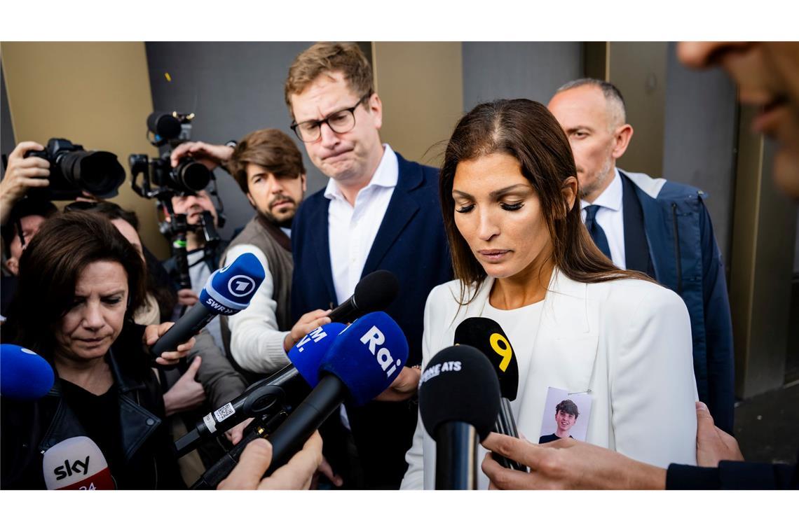 Die Mutter eines Todesopfers will Antworten von den Morettis.