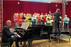 Die Muttertagsmatinee im Foyer des Backnanger Bürgerhauses mit dem Liederkranz war das letzte offizielle Konzert des klassischen Chors der Liedertafel. Foto: Liedertafel Backnang
