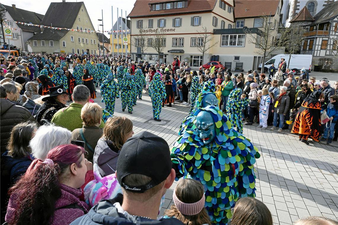 Die Nachbarsnarren aus Murrhardt sind natürlich auch dabei. 