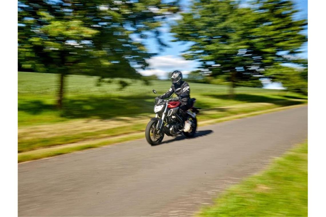 Die Nachfrage nach kleineren Rollern und Motorrädern steigt. Foto: Thomas Frey/dpa