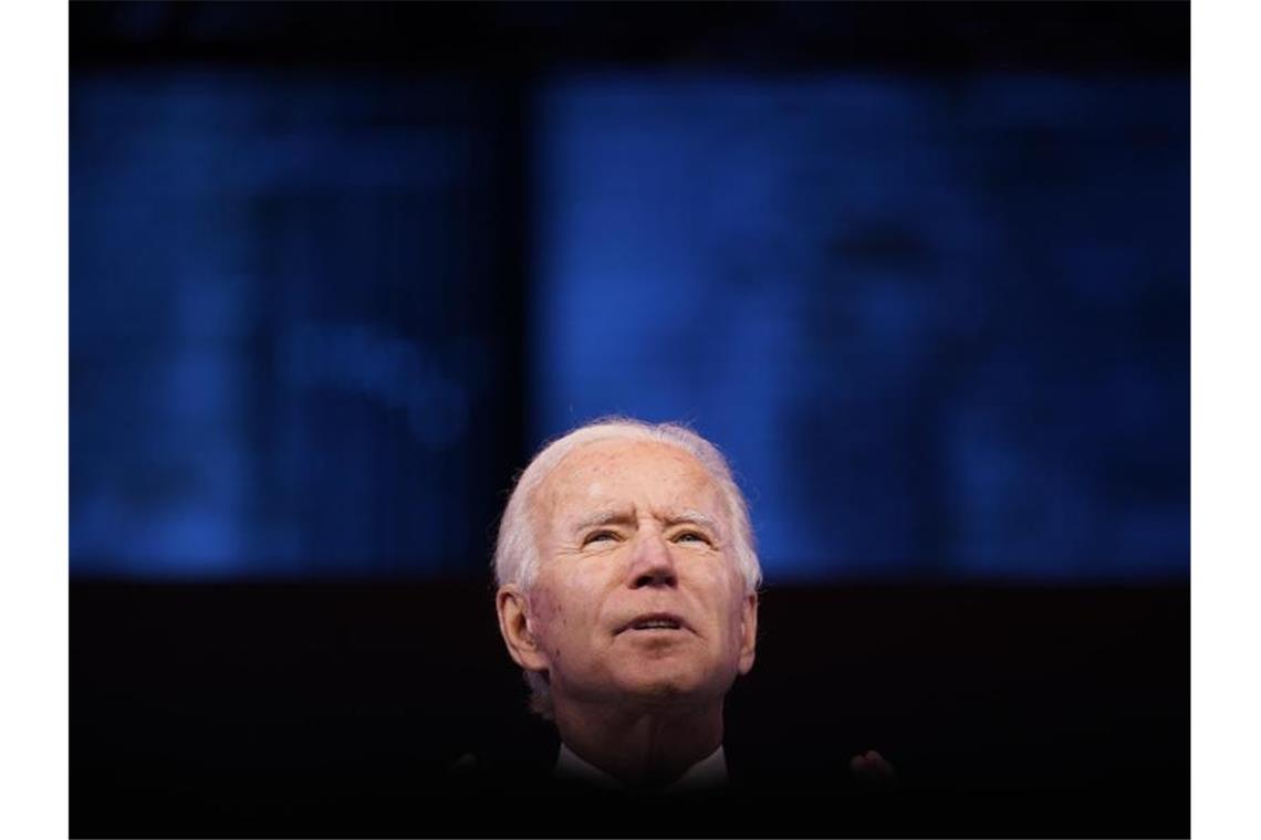 Biden: USA möglicherweise vor härtester Phase in Pandemie „Die nächsten paar Wochen und Monate werden sehr hart sein, eine sehr harte Phase für unsere Nation. Vielleicht die härteste in der ganzen Pandemie“, sagt Joe Biden. Foto: Andrew Harnik/AP/dpa