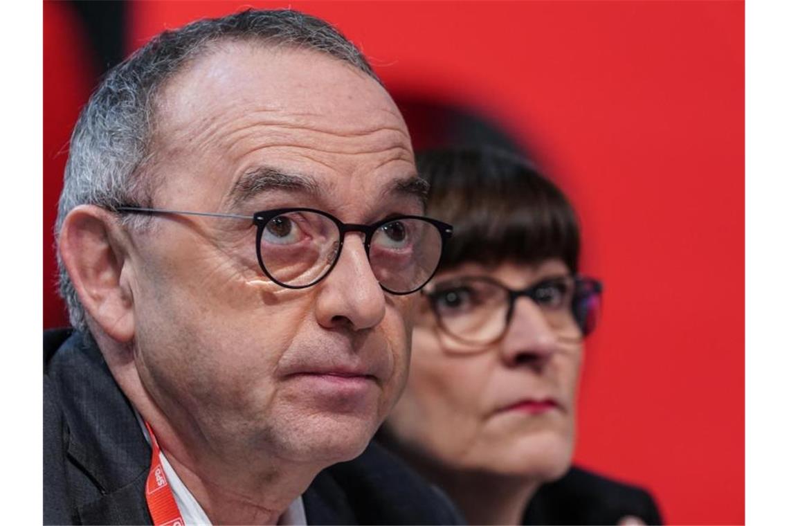 Die neue Doppelspitze der SPD: Norbert Walter-Borjans und Saskia Esken. Foto: Kay Nietfeld/dpa