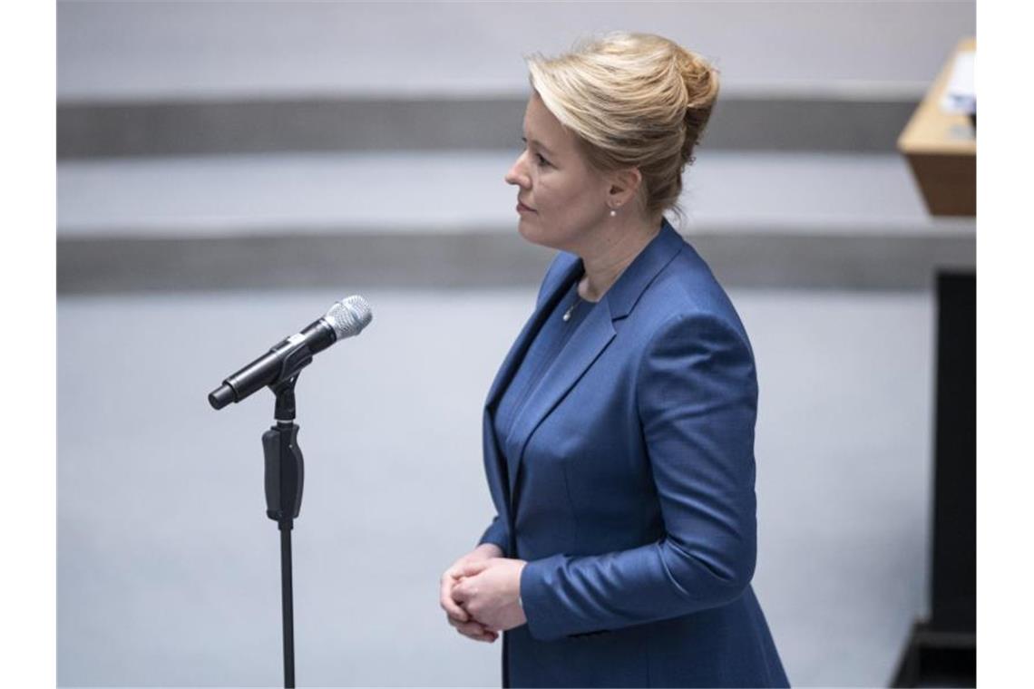 Die neue Regierende Bürgermeisterin von Berlin: SPD-Politikerin Franziska Giffey bei ihrer Vereidigung. Foto: Fabian Sommer/dpa