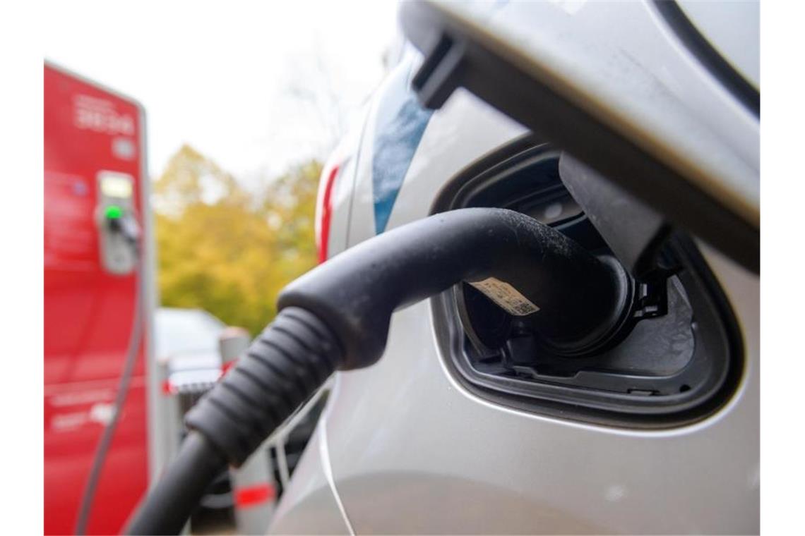 ADAC warnt vor Förderlücke bei Elektroauto-Prämie