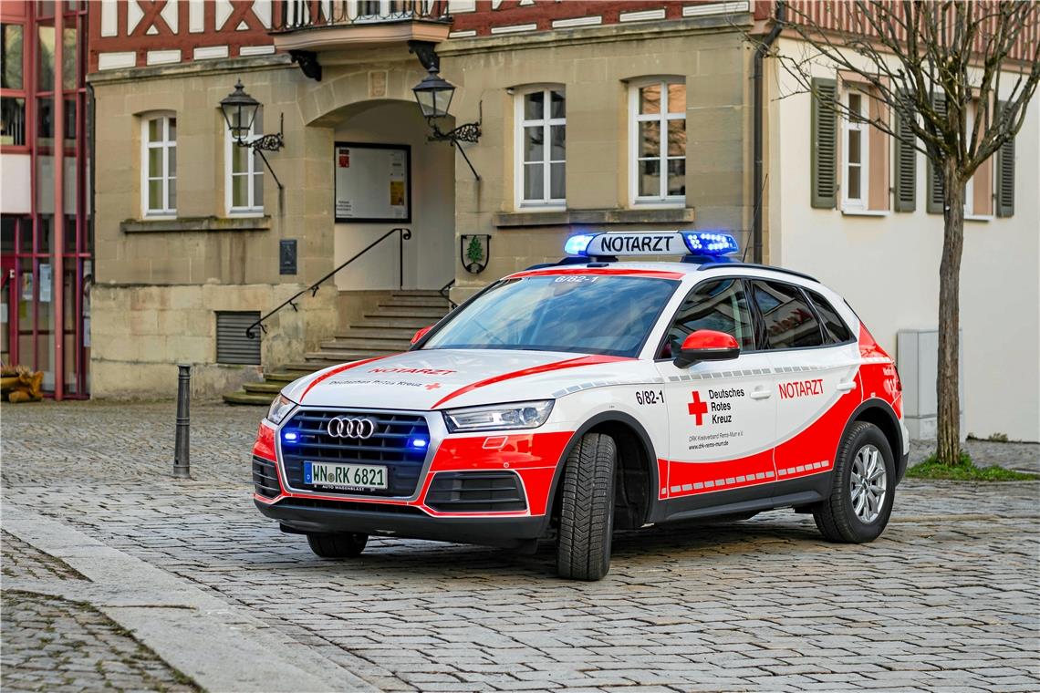 Notarztwache Welzheim in Betrieb genommen Die Notarztwache ist mit einem neuem Notarzteinsatzfahrzeug ausgestattet. Foto: L. Hinderer