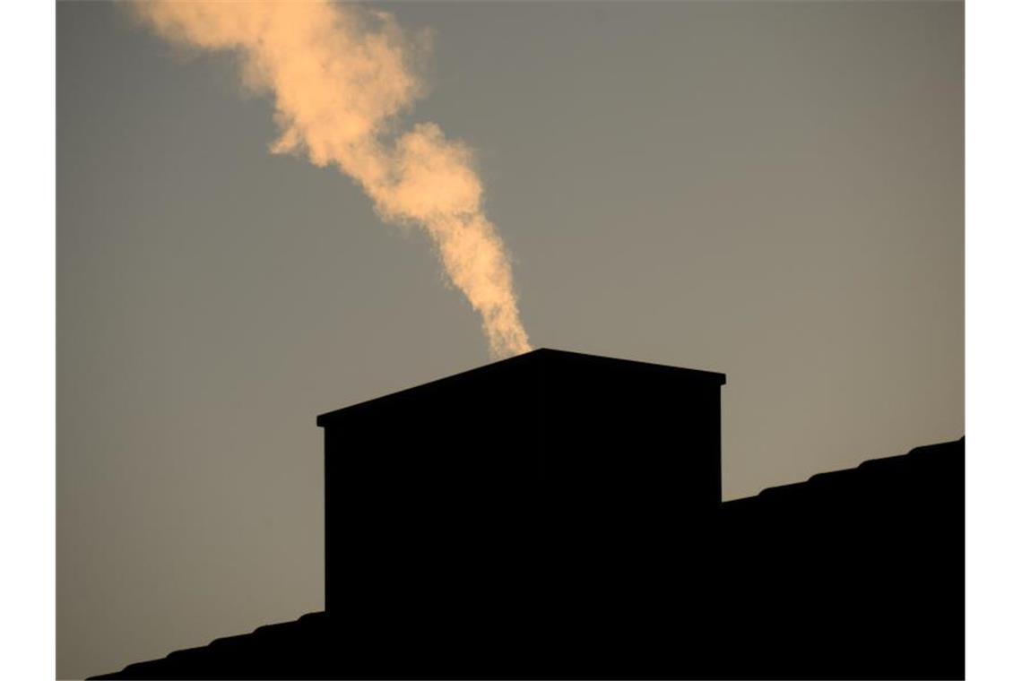 Ölpreise steigen weiter - WTI auf Höchststand seit 2008 Die Ölpreise steigen auf den höchsten Stand seit Jahren. Foto: Julian Stratenschulte/dpa