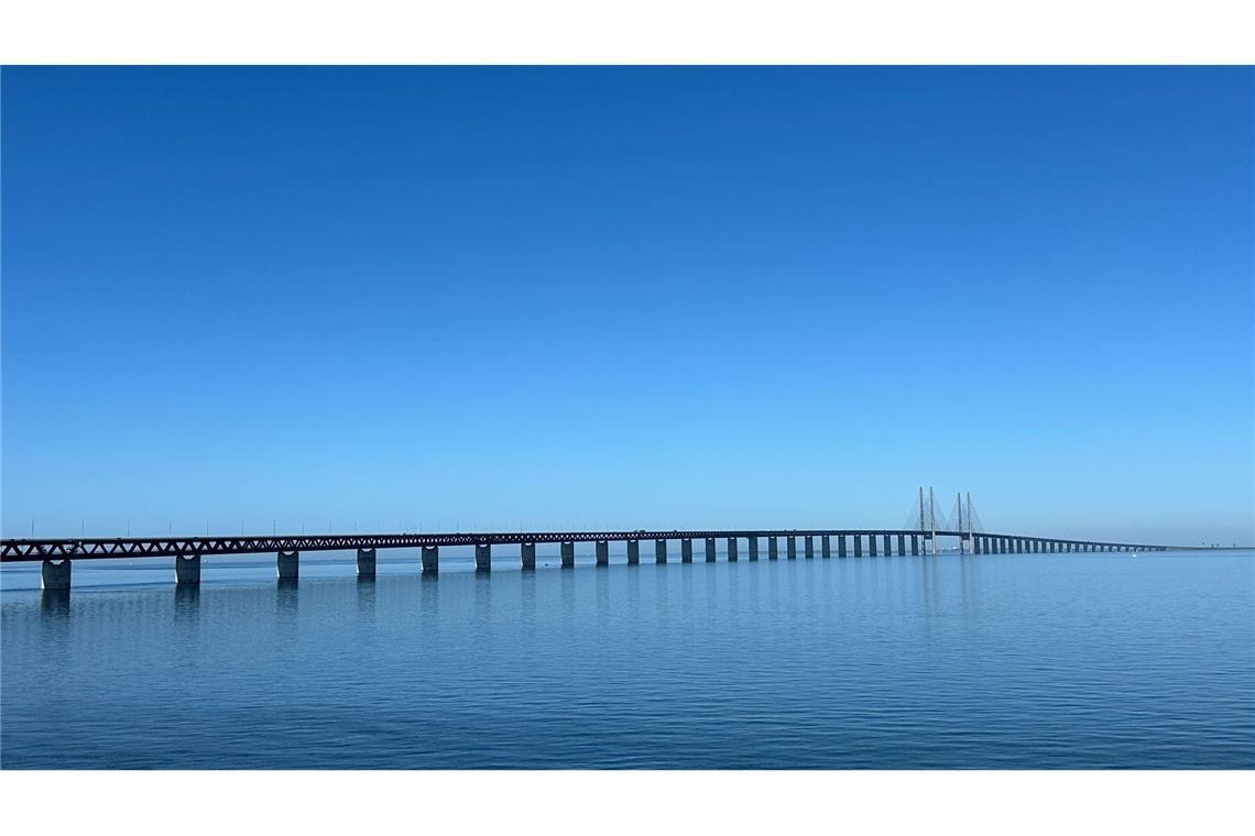 Die Öresundbrücke. Die Brücke verbindet die beiden skandinavischen Länder seit nunmehr 25 Jahren zwischen dem südschwedischen Malmö und der dänischen Hauptstadt Kopenhagen.