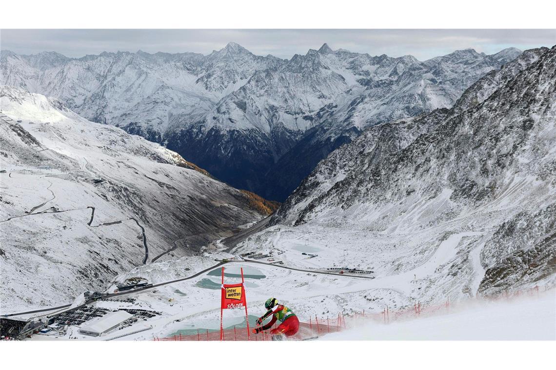 Scheib feiert Heimsieg bei Ski-Auftakt - Dürr beste Deutsche Die Österreicherin Julia Scheib feierte in Sölden ihren ersten Weltcup-Sieg.