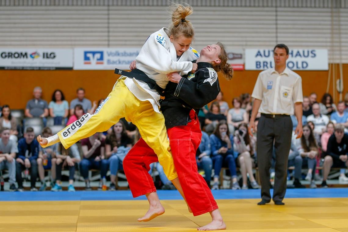 Nur drei Kampftage und viele Änderungen Die Olympia-Dritte Sanne van Dijke (schwarze Judojacke) aus den Niederlanden wird in der Bundesliga für die TSG zupacken. Foto: A. Becher
